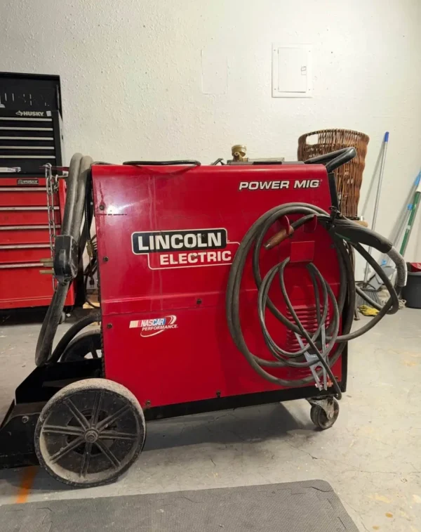 Lincoln Power MIG 256 Welder | Reliable Professional MIG Welding Machine