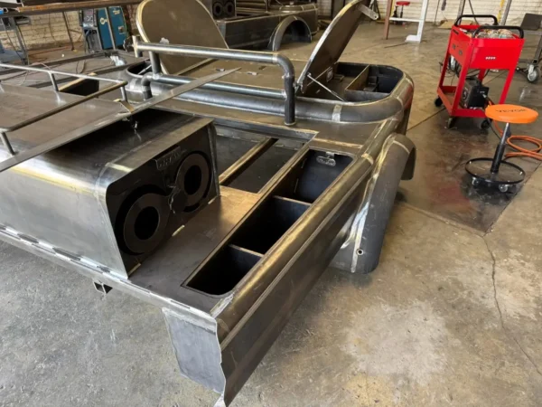 2017–2022 Ford F-350 welding bed,
